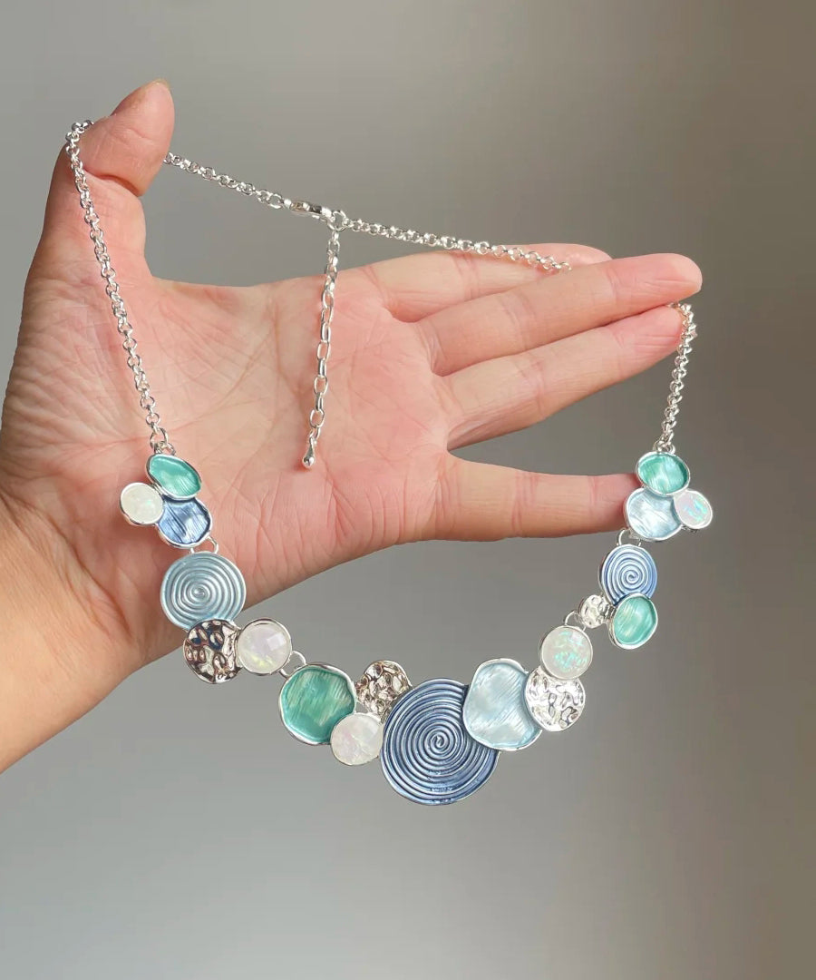 Collier lariat ajouré en argent sterling avec motif rose arc-en-ciel chic - Urbann-Vibe