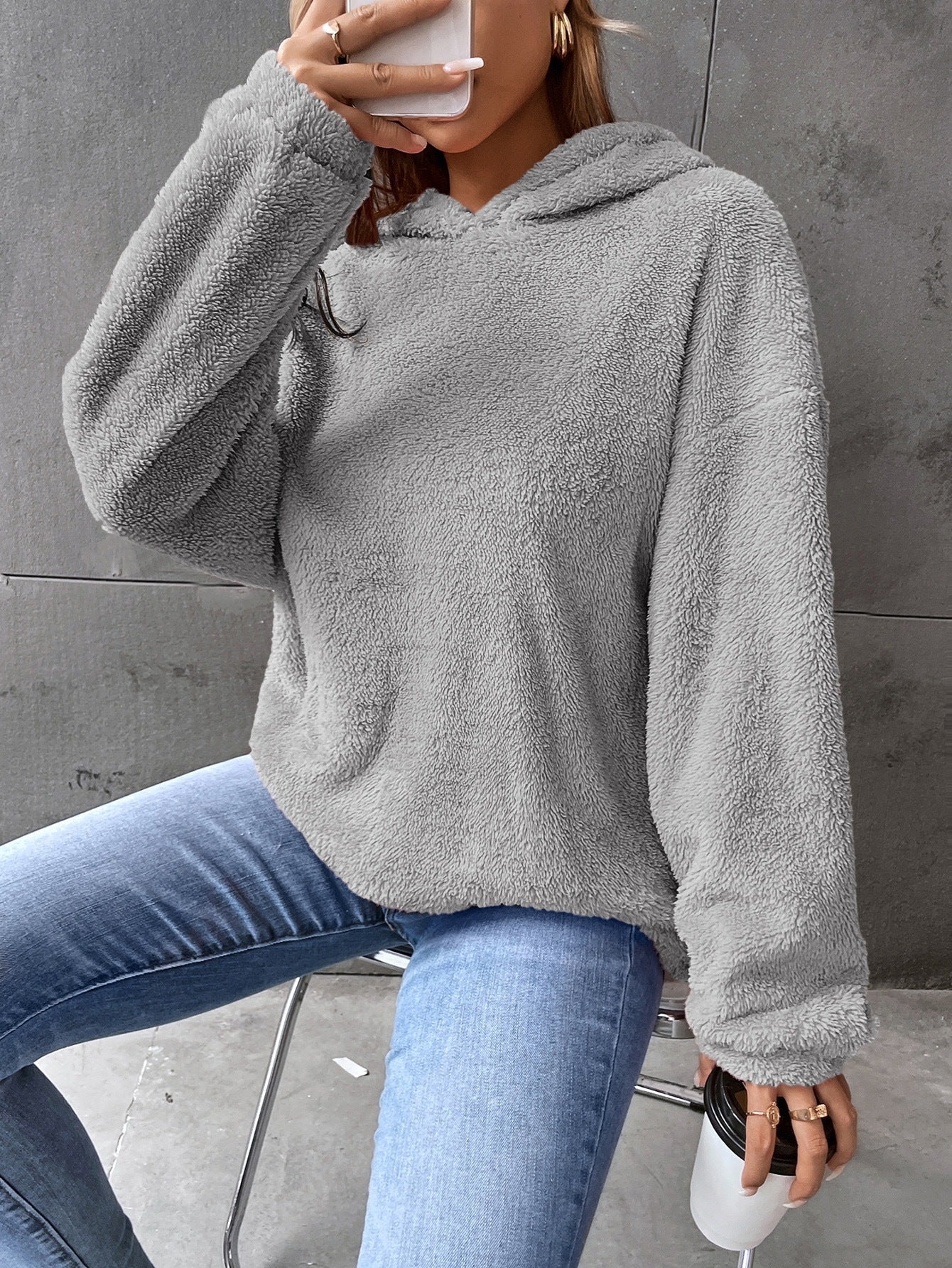 Women's soft fleece cropped hoodie relaxed fit long sleeve cozy casual pullover in neutral tone