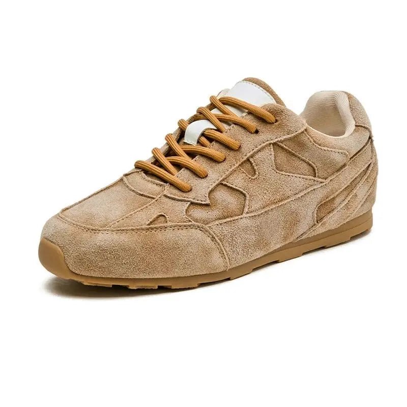 Women's retro casual sneakers with soft insole, durable upper, vintage silhouette for all-day comfort