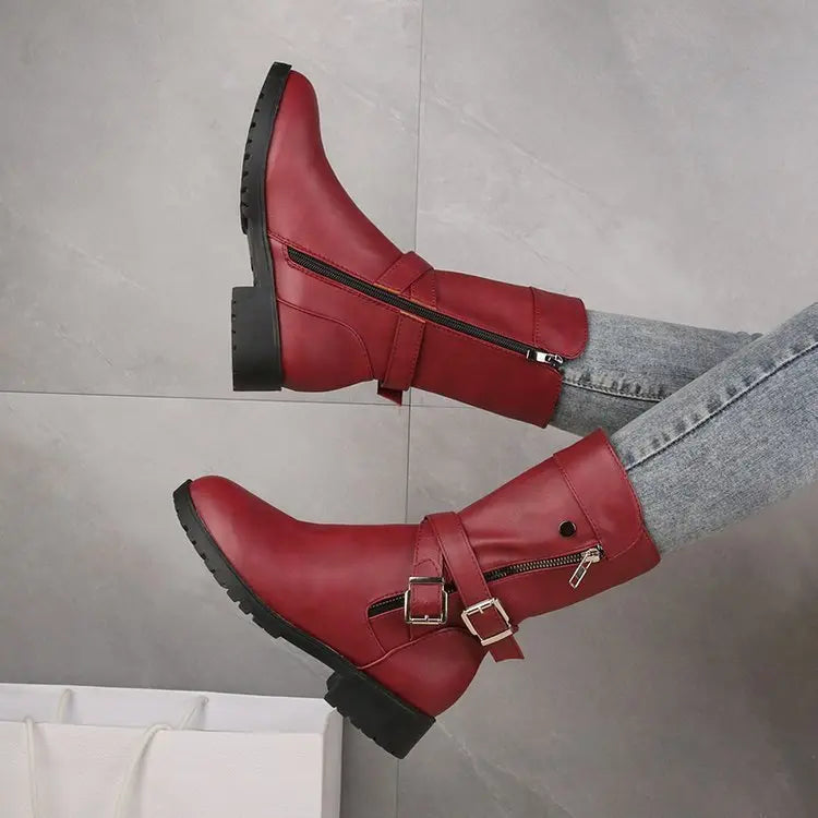 Women's low heel ankle boots in classic black synthetic leather with warm cotton lining for all-day comfort