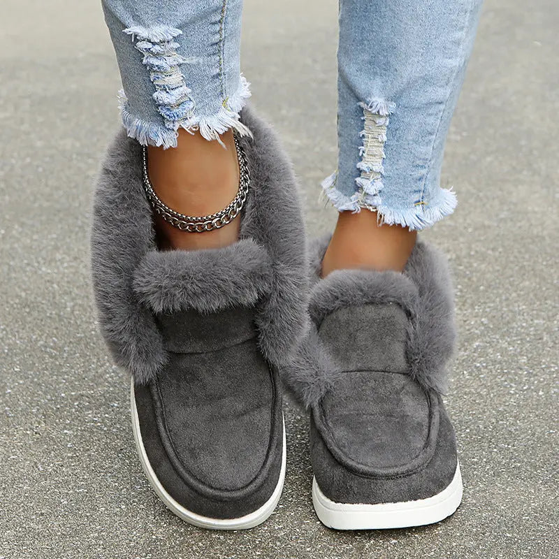 Women's suede winter boots with plush lining, elegant cozy style for cold weather comfort