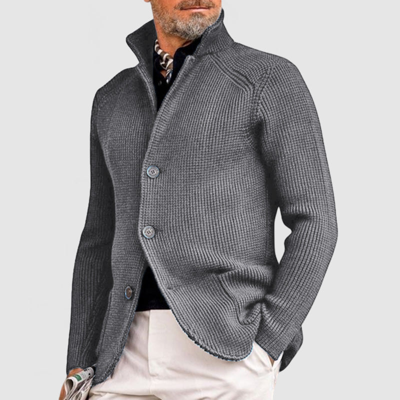 Men's casual button-up jacket with long sleeves, clean silhouette smart-casual layering piece