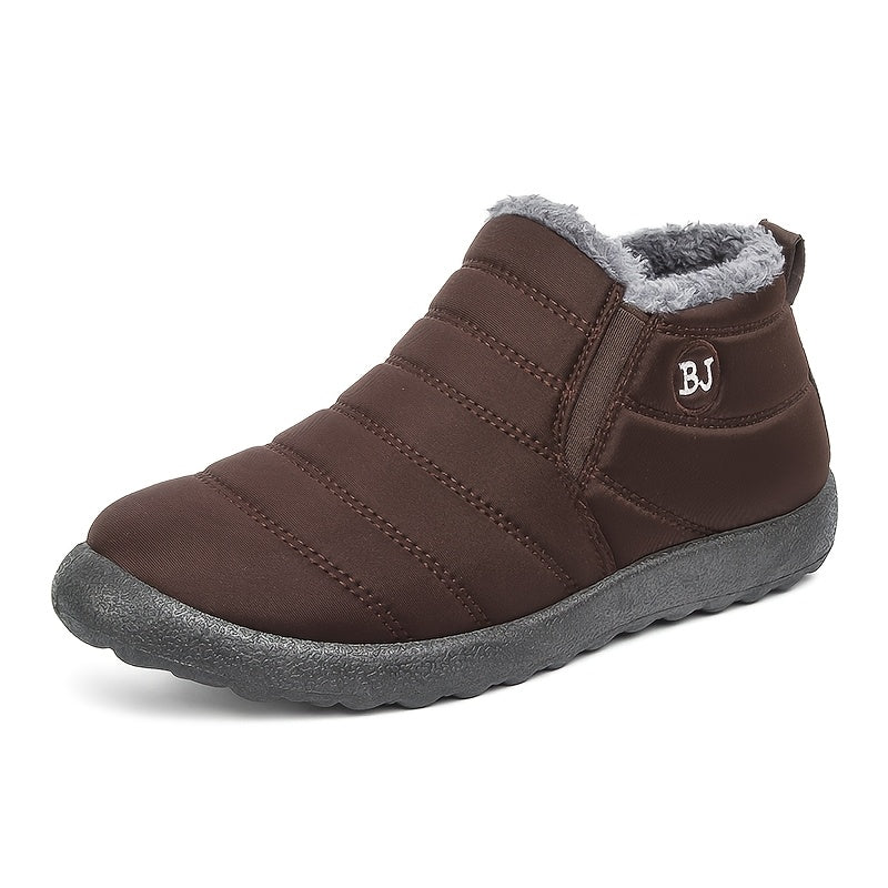 Women's slip-on winter ankle boots with warm fleece lining and flat sole for cold weather comfort