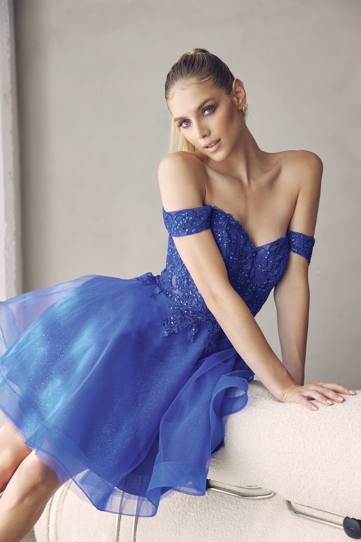 Teens glitter off-shoulder A-line tulle homecoming mini dress with sparkling twirl silhouette