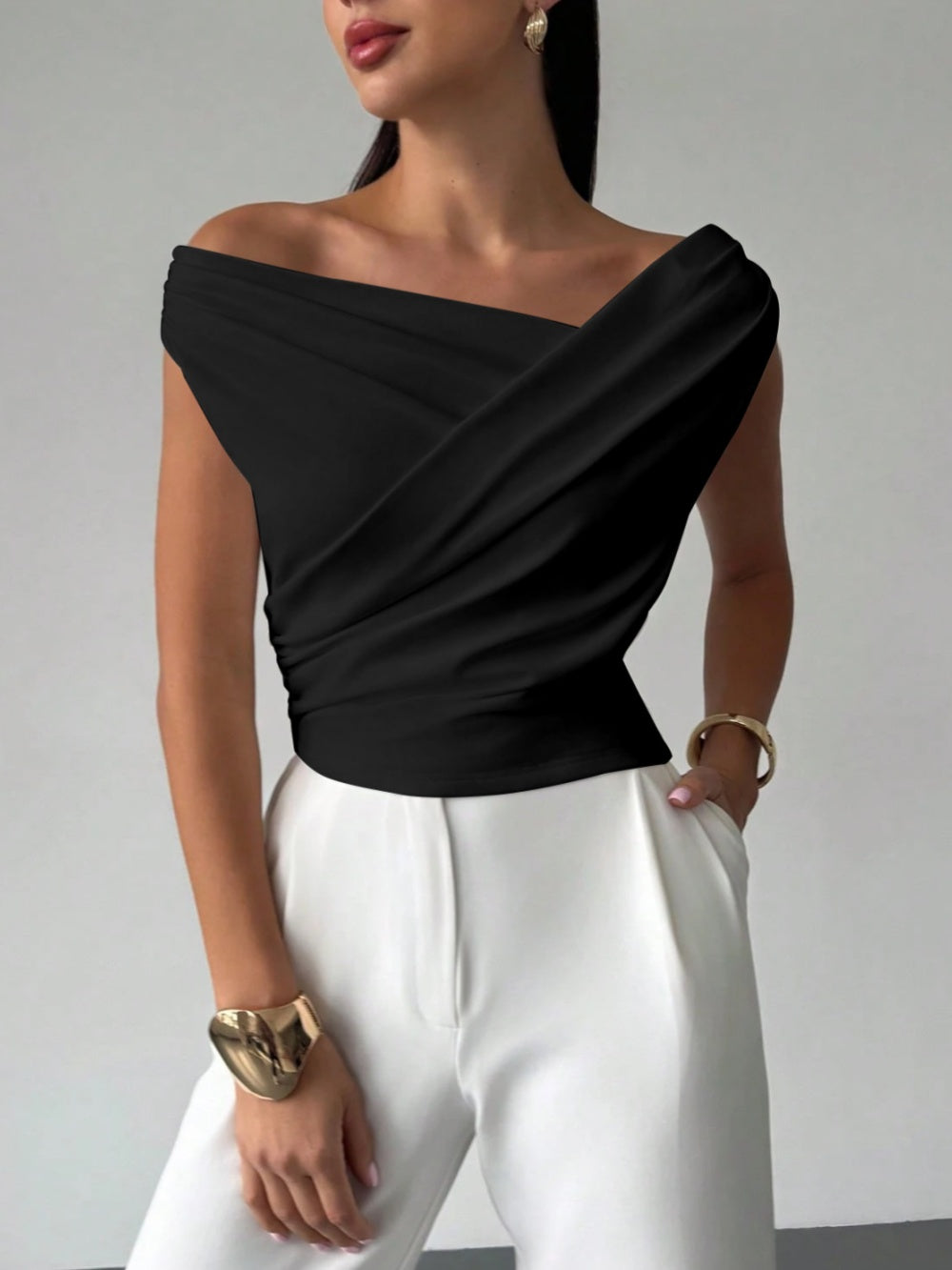 Women's off-shoulder sleeveless crop top slim fit stretchy solid color pullover polyester spandex