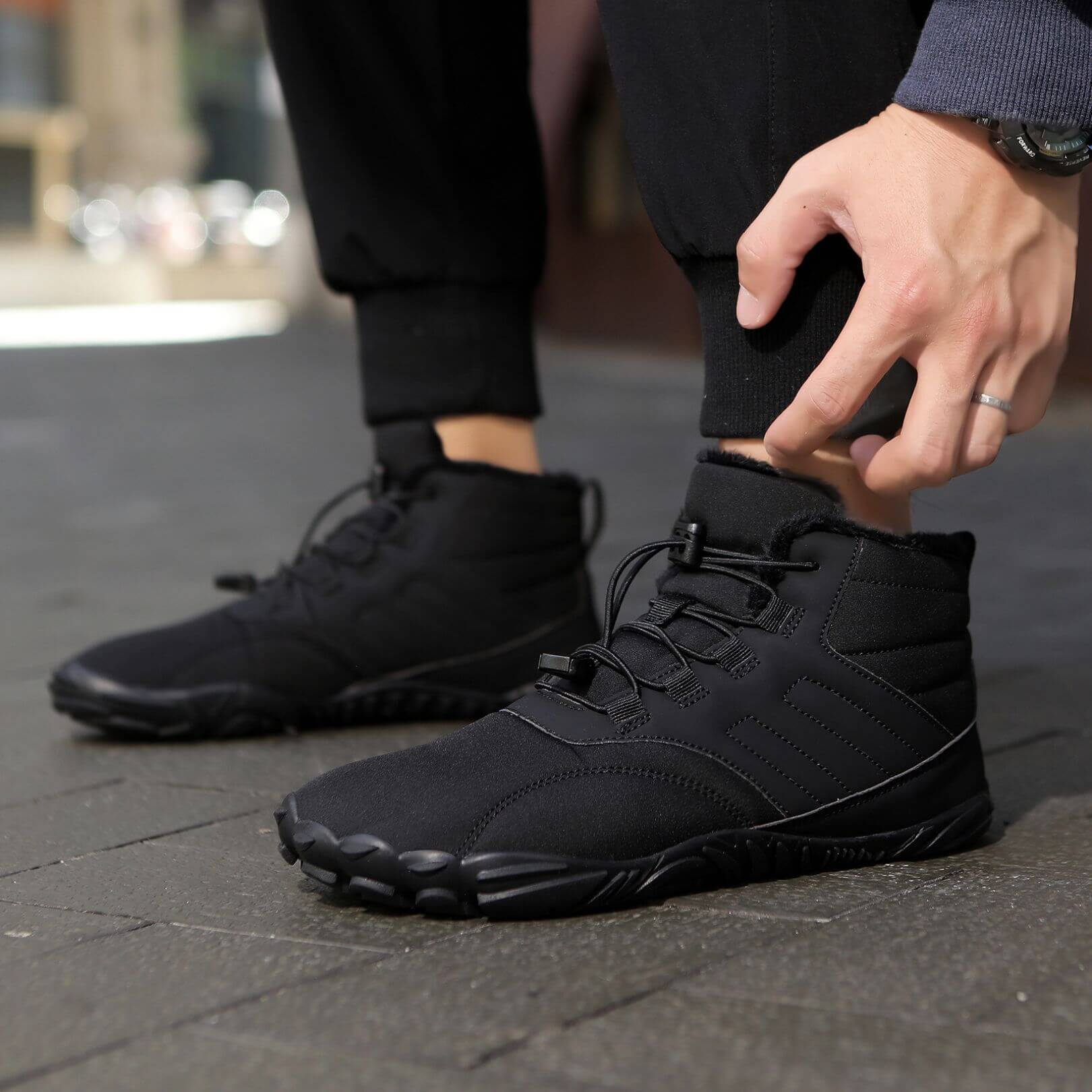 Unisex waterproof winter boots wide toe box fleece-lined quick-lace couples matching cold weather