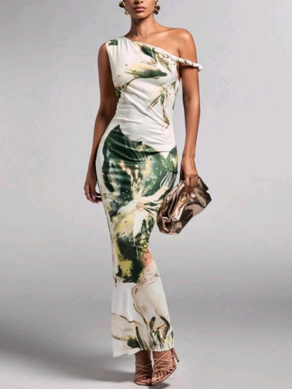Floral print pleated one-shoulder maxi dress, sleeveless backless evening gown with flowing silhouette