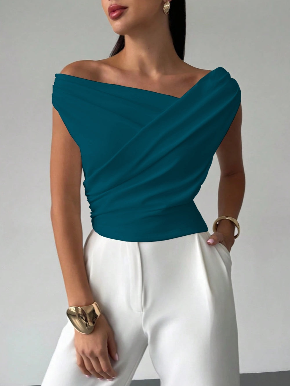 Women's off-shoulder sleeveless crop top slim fit solid color stretchy polyester spandex pullover