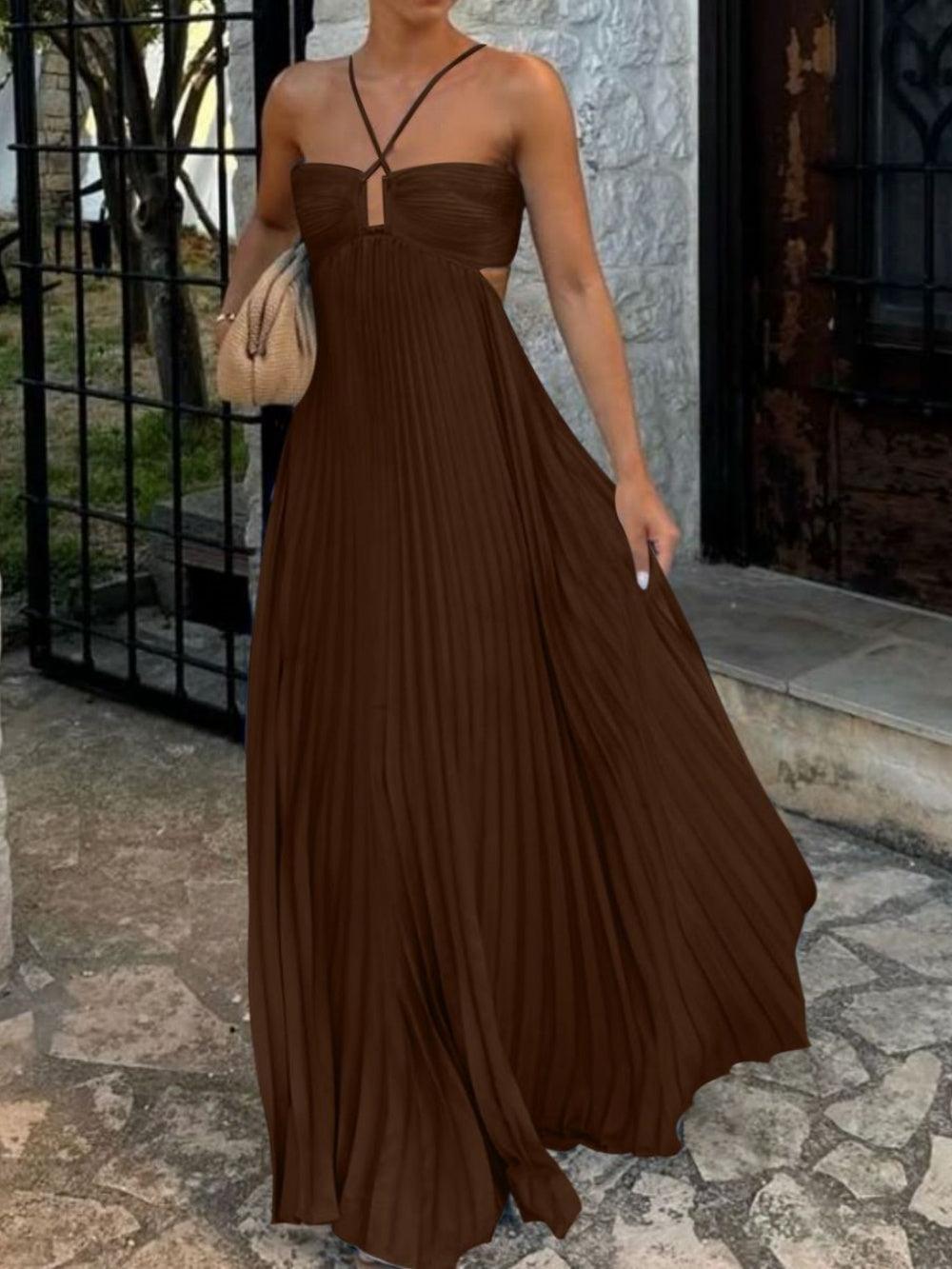 Solid pleated bandeau maxi dress with halter neck, high waist sleeveless silhouette in polyester