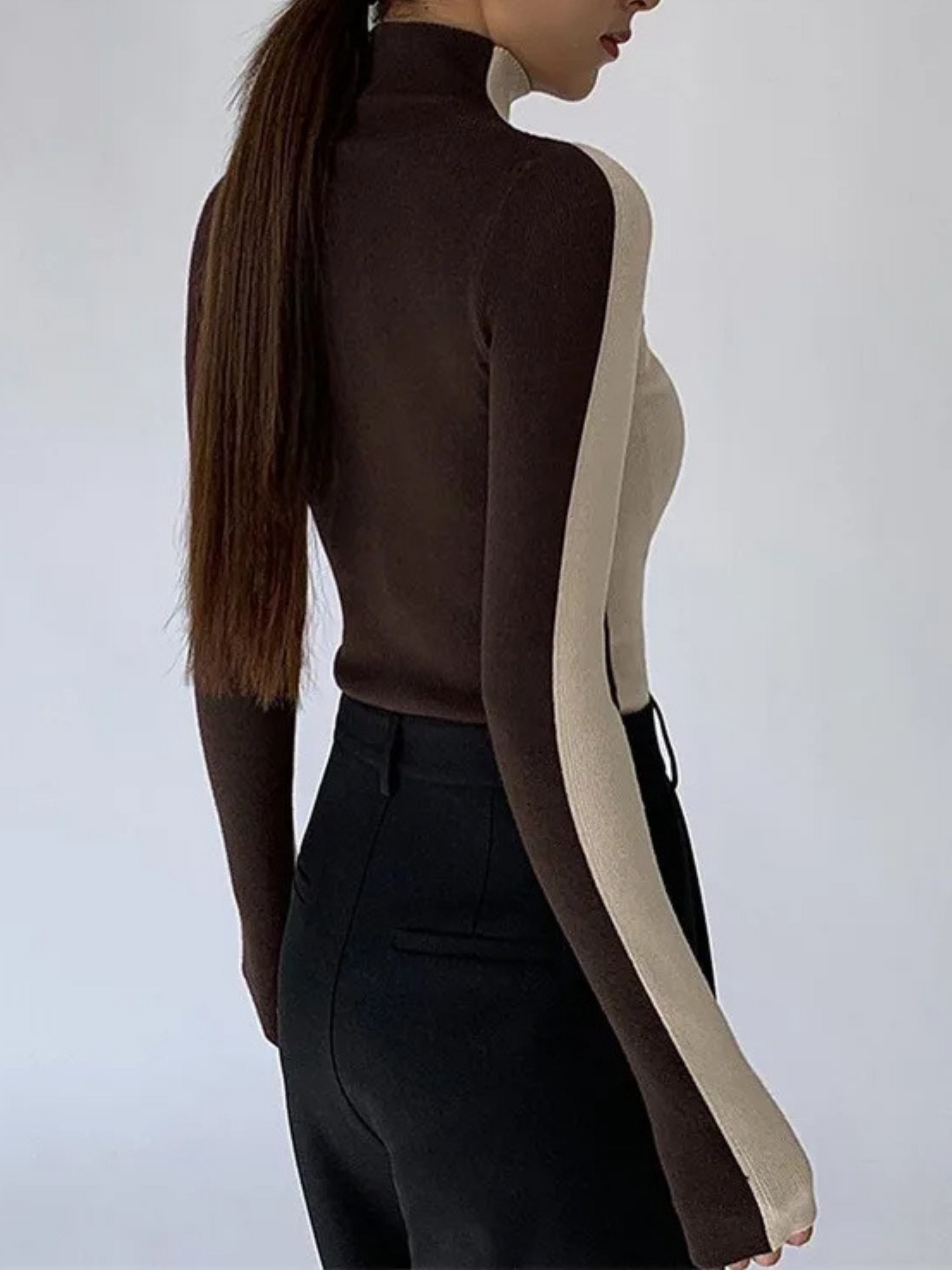 Women's two-tone contrast knit turtleneck slim sculpted mock neck high-stretch ribbed top