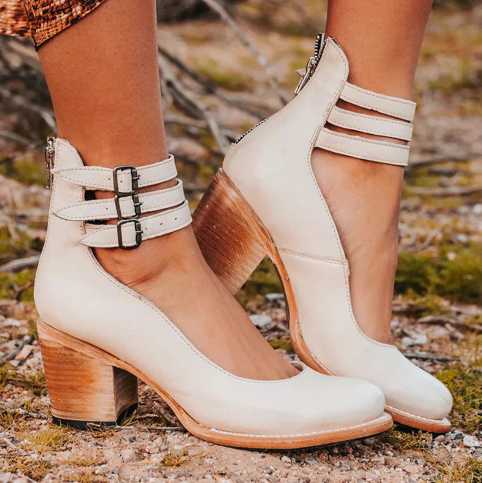 Women's vintage leather strap pumps with adjustable buckles, retro style, padded insole comfort