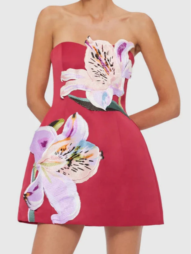 White floral embroidered tube top mini dress, sleeveless A-line high waist with stitching detail