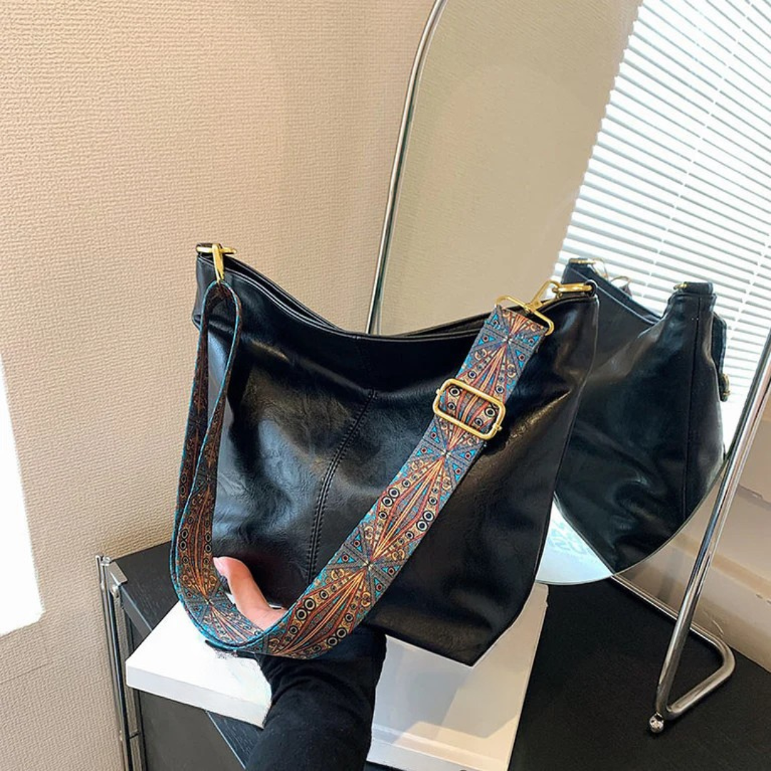 Women's shoulder bag wide adjustable strap large interior pocket everyday casual versatile carry