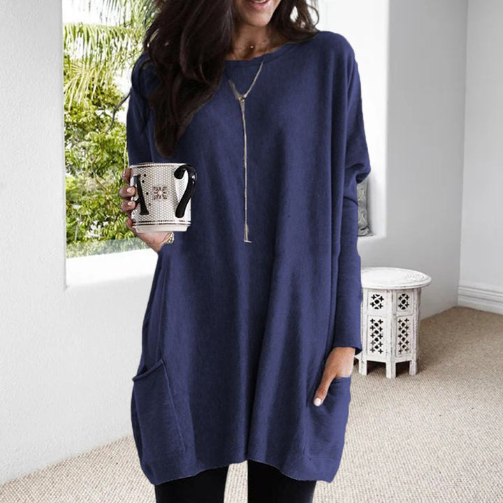 Women's long winter tunic with pockets, relaxed fit round neckline, cozy casual lounge wear