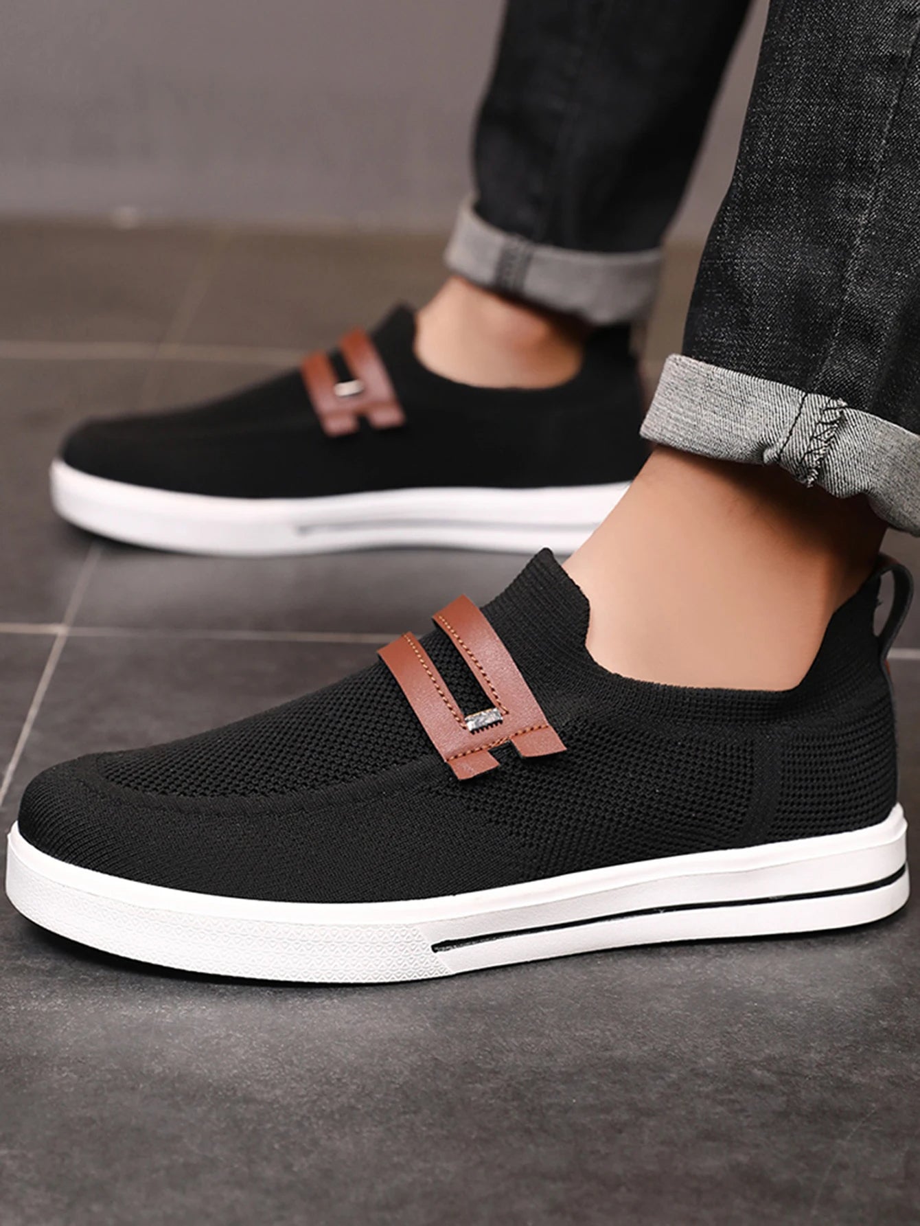 Breathable mesh slip-on loafer lightweight laceless design for professionals cloudlike comfort