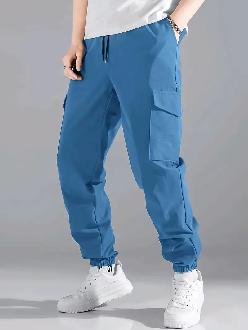 Men's relaxed fit outdoor cargo pants durable fabric with spacious side cargo pockets for hiking