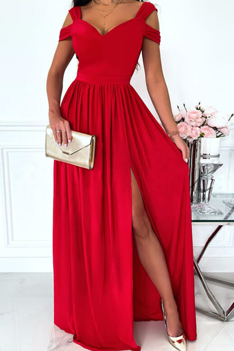 Black off-shoulder V-neck elegant maxi evening dress with flowing skirt for formal occasions
