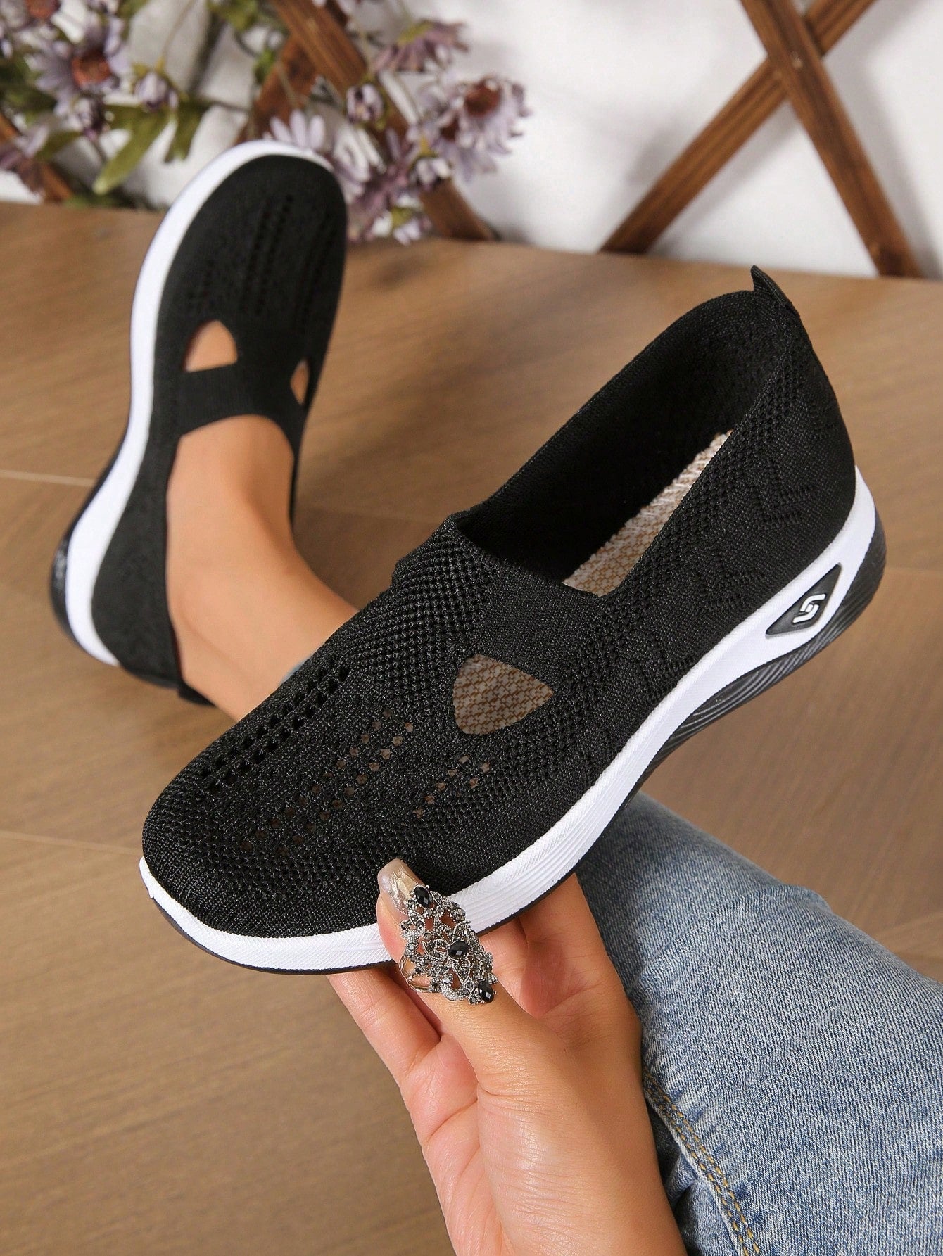 Women's lightweight orthopedic slip-on summer shoes breathable mesh upper all-day support