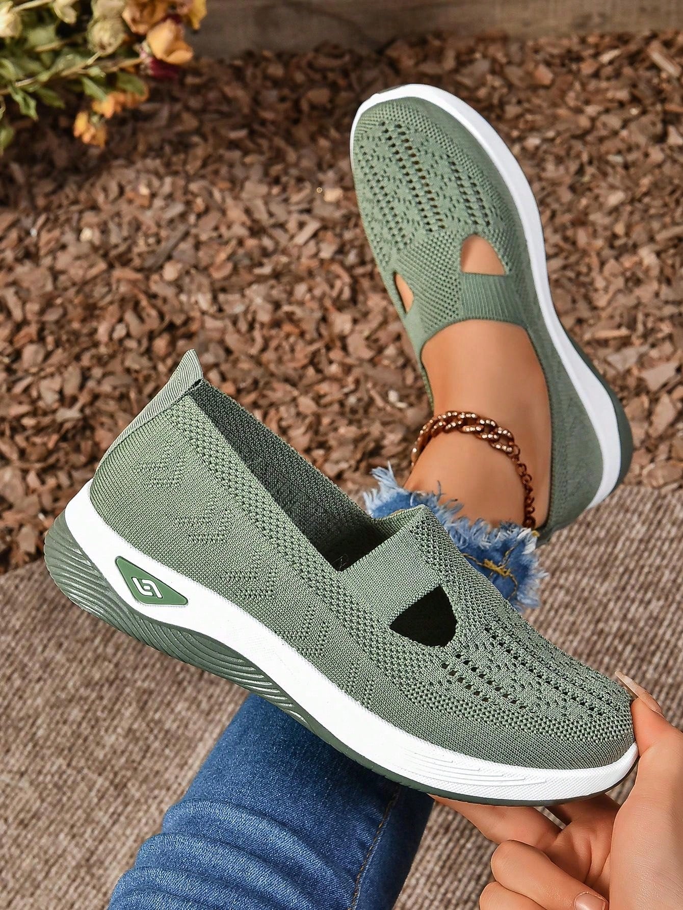 Women's lightweight orthopedic slip-on summer shoes breathable mesh upper all-day support