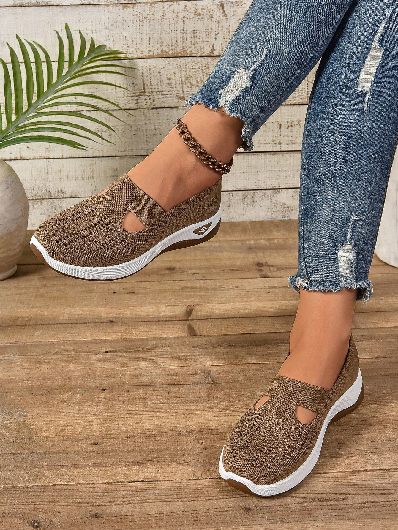 Women's lightweight orthopedic slip-on summer shoes breathable mesh upper all-day support