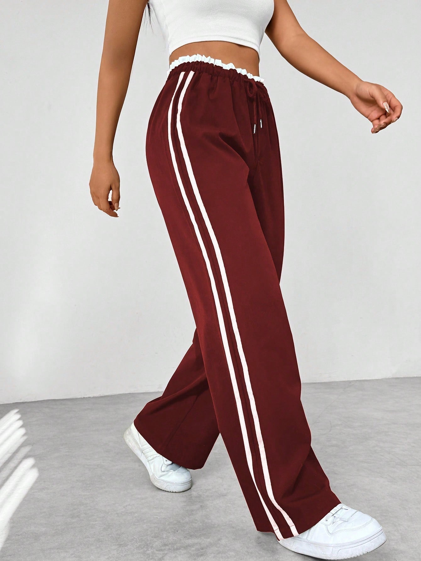 Women's wide-leg sporty pants casual winter activewear relaxed silhouette cold weather holiday style
