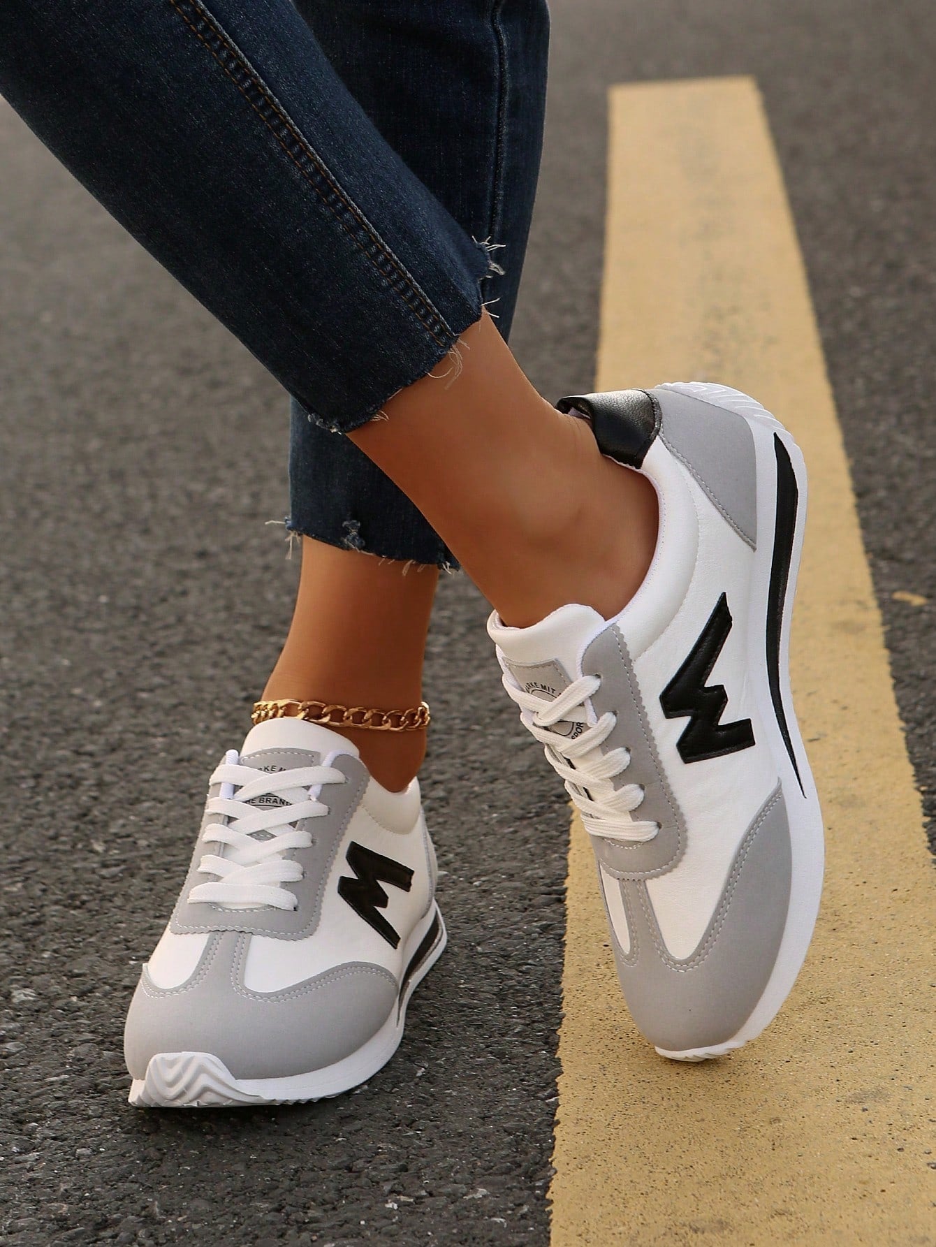 Brielle women's lightweight casual sneakers breathable flexible upper modern sleek everyday comfort