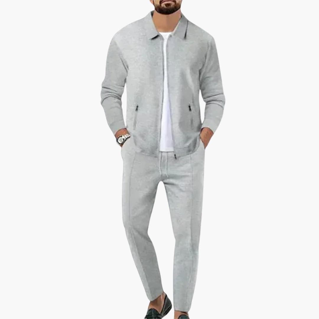 Men's lightweight two-piece zip-up collar shirt and straight-cut pants set for versatile everyday wear