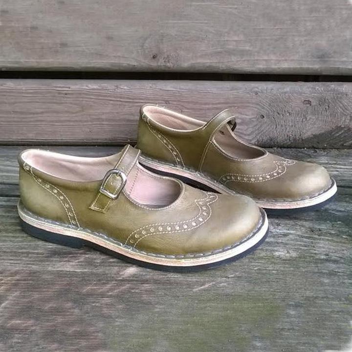 Yassmine women's vintage-style elegant shoes in timeless design with retro-inspired silhouette