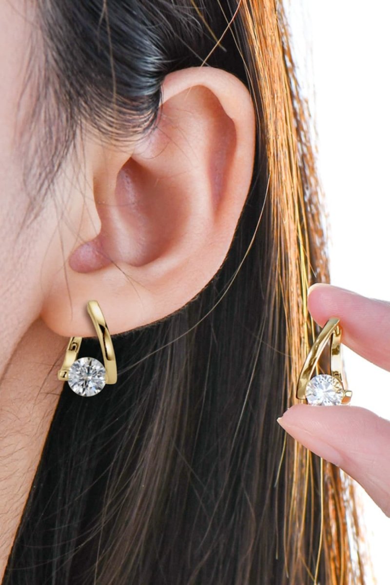 2-carat moissanite heart stud earrings in 925 sterling silver with brilliant sparkle romantic gift