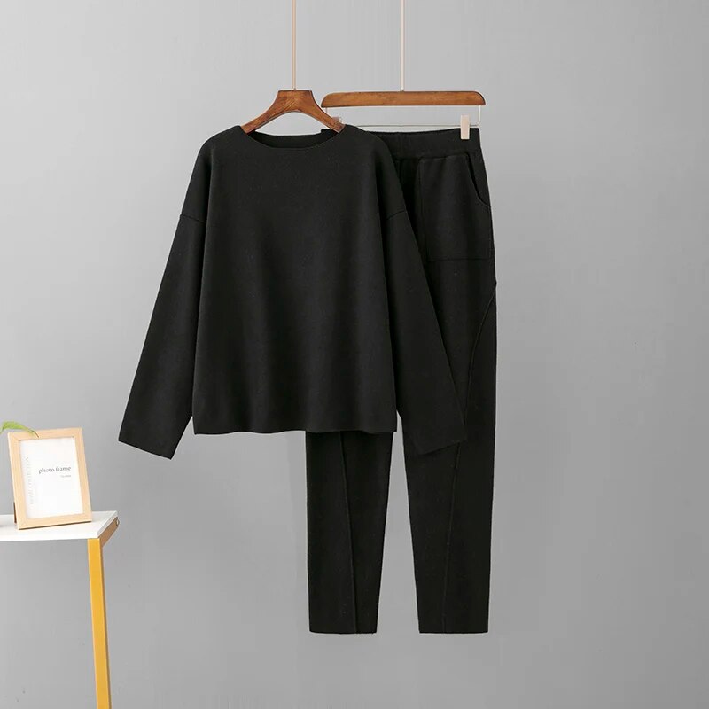 2-piece knit set for women