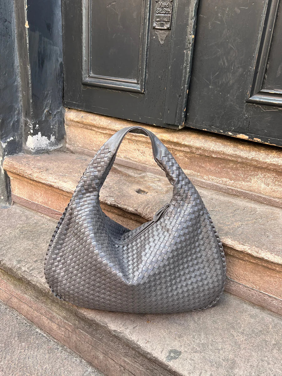 Women's woven braided vegan leather round shoulder handbag beige fits 13-inch MacBook