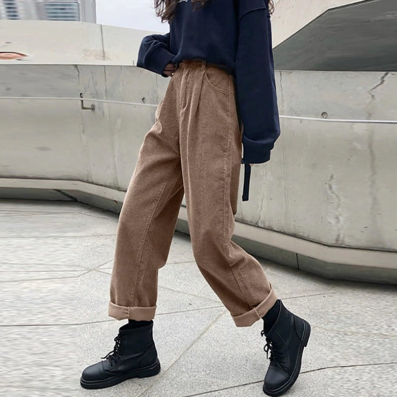 Men's wide leg straight cut pants with mid-rise waist and turned-up hem, relaxed everyday essential
