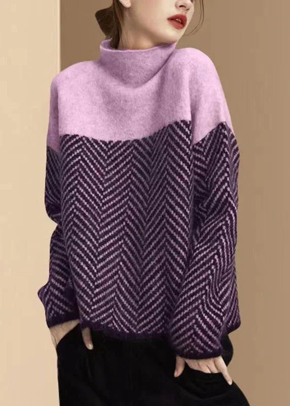 Women's relaxed-fit turtleneck sweater in wool knit blend with herringbone pattern and ribbed hem
