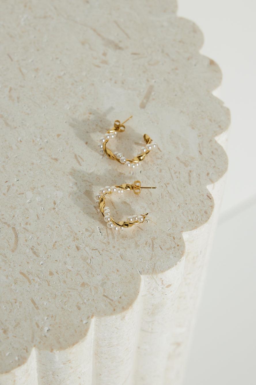 18k Gold Plated Exotic Pearl Earrings Gold - Urbann-Vibe