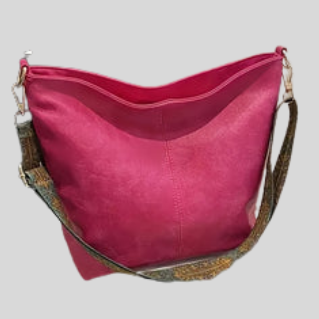 Women's shoulder bag wide adjustable strap large interior pocket everyday versatile carry