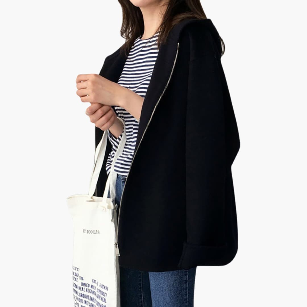 Women's hooded zip-up jacket with seam-integrated pockets, casual everyday fit for comfort and warmth
