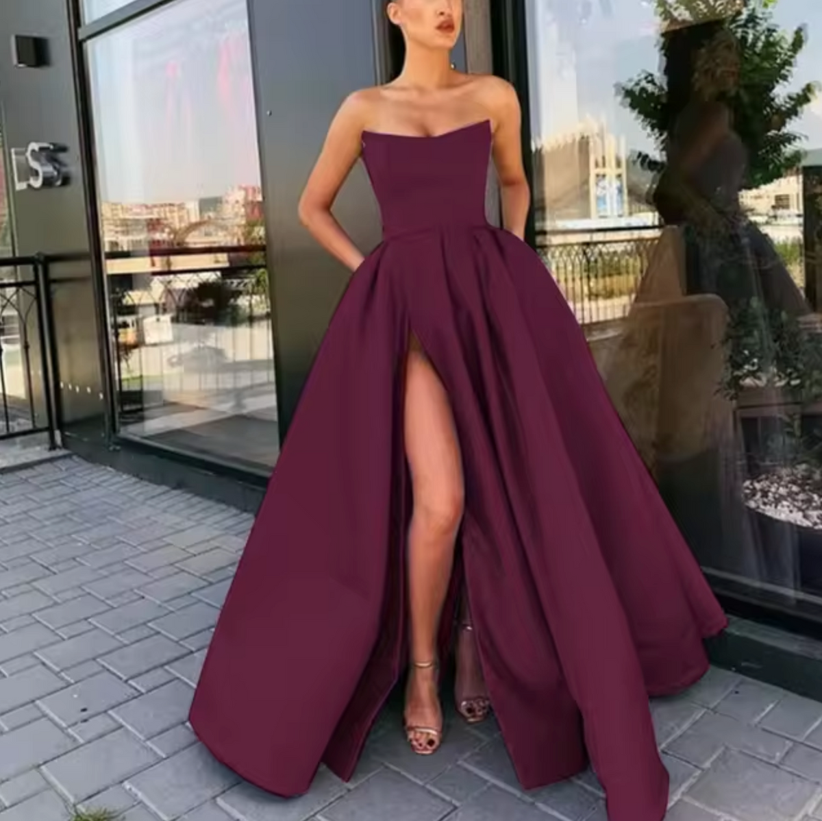 Women strapless A-line evening gown floor-length elegant formal dress with high slit modern silhouette