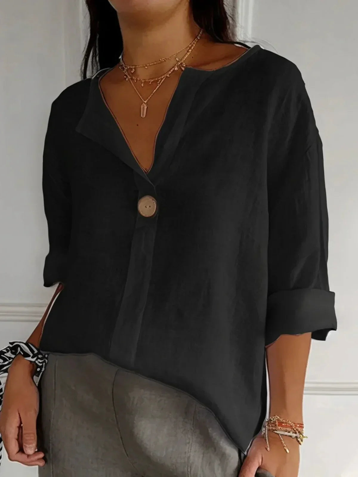 Women's oversized blouse loose fit drop shoulders casual relaxed silhouette everyday comfort style