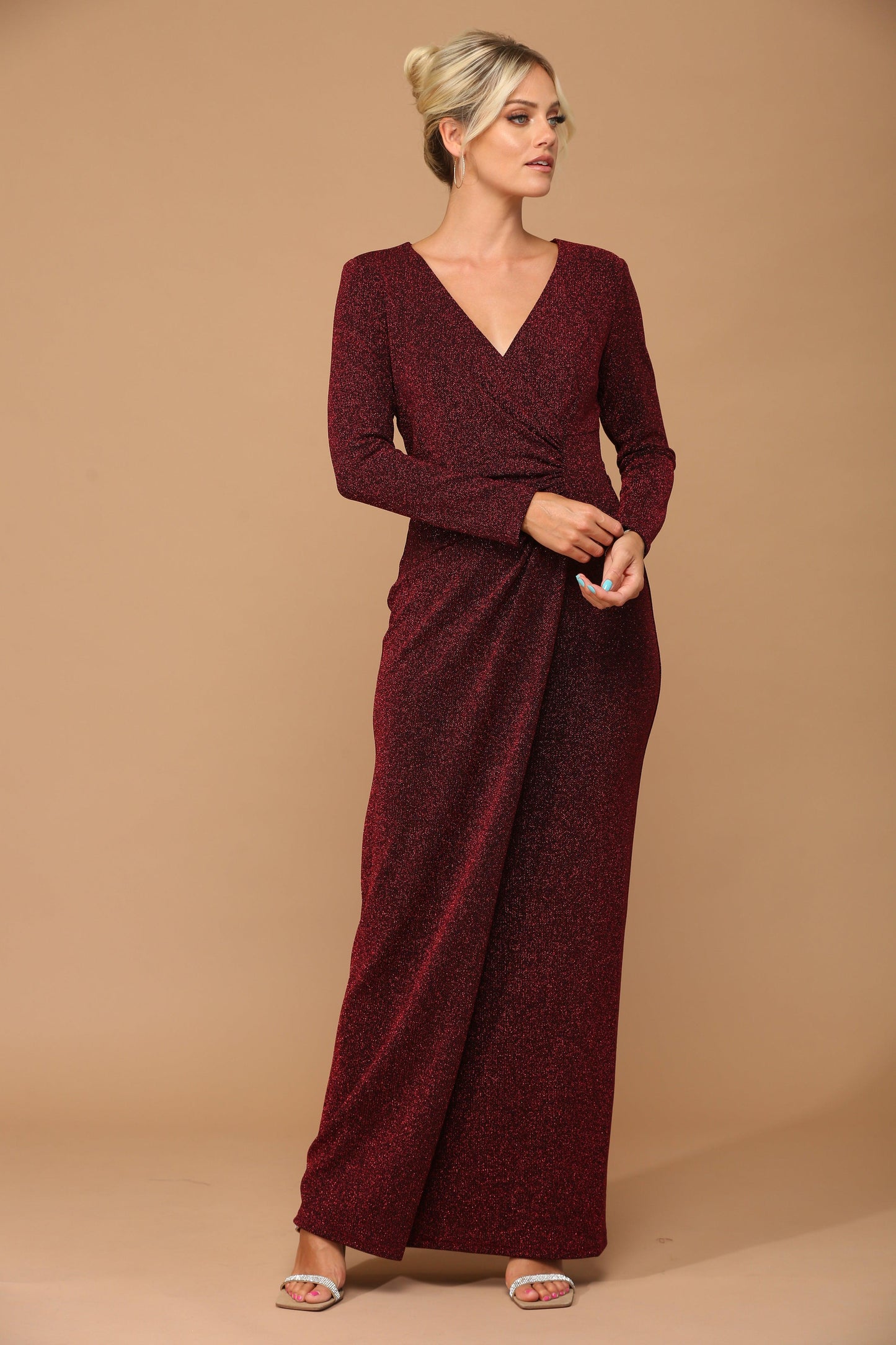 Elegant metallic silver mother of bride floor-length gown long sleeves V-neck formal dress