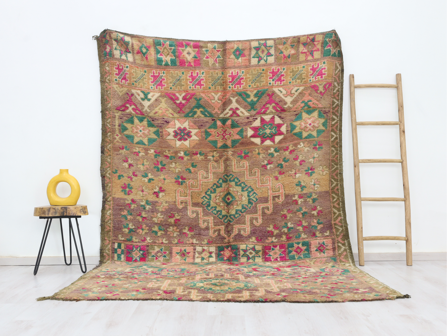 Tazrart Vintage Moroccan Rug 6'4" x9'2" - Urbann-Vibe
