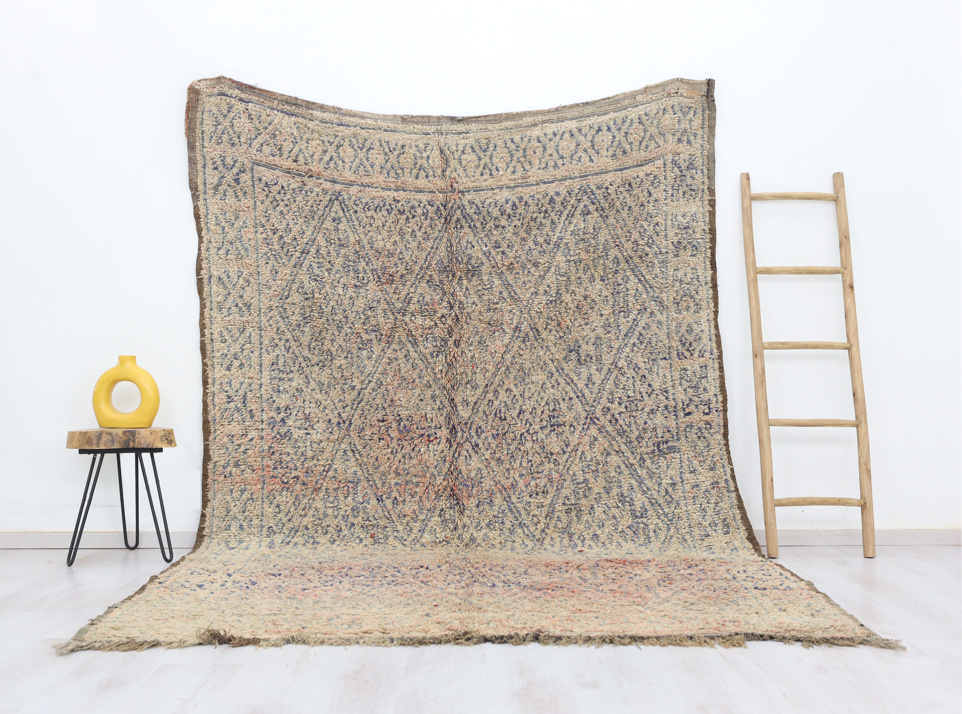 Timsirin  Vintage Moroccan Rug 6'8" x10'0" - Urbann-Vibe