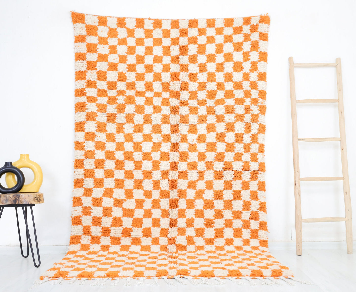 Tinn Moroccan Checkered Rug 4'9" x 8'0" - Urbann-Vibe