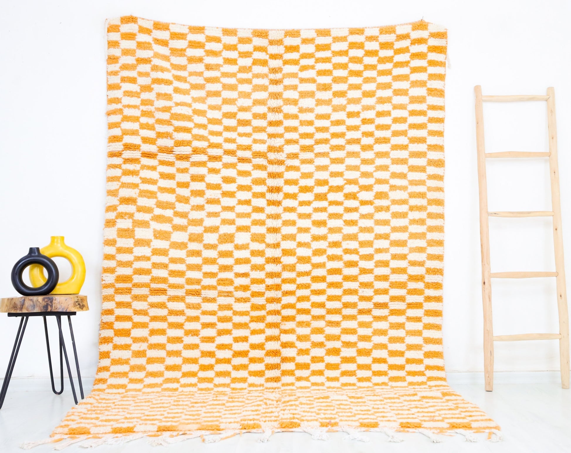 Beccha Moroccan Checkered Rug 5'5" x 8'5" - Urbann-Vibe