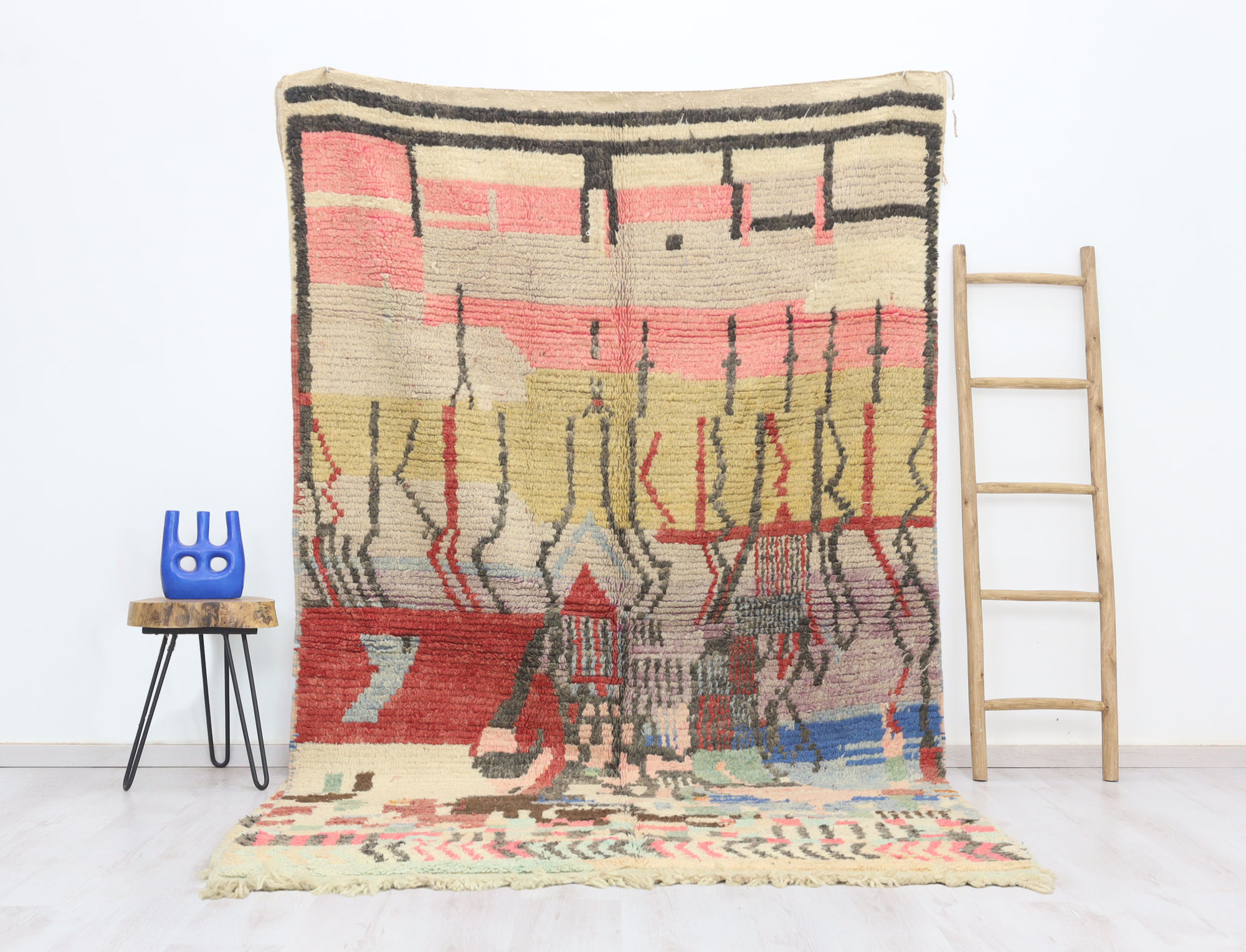 Ifassen Moroccan Rug 5'7" x 9'2" - Urbann-Vibe
