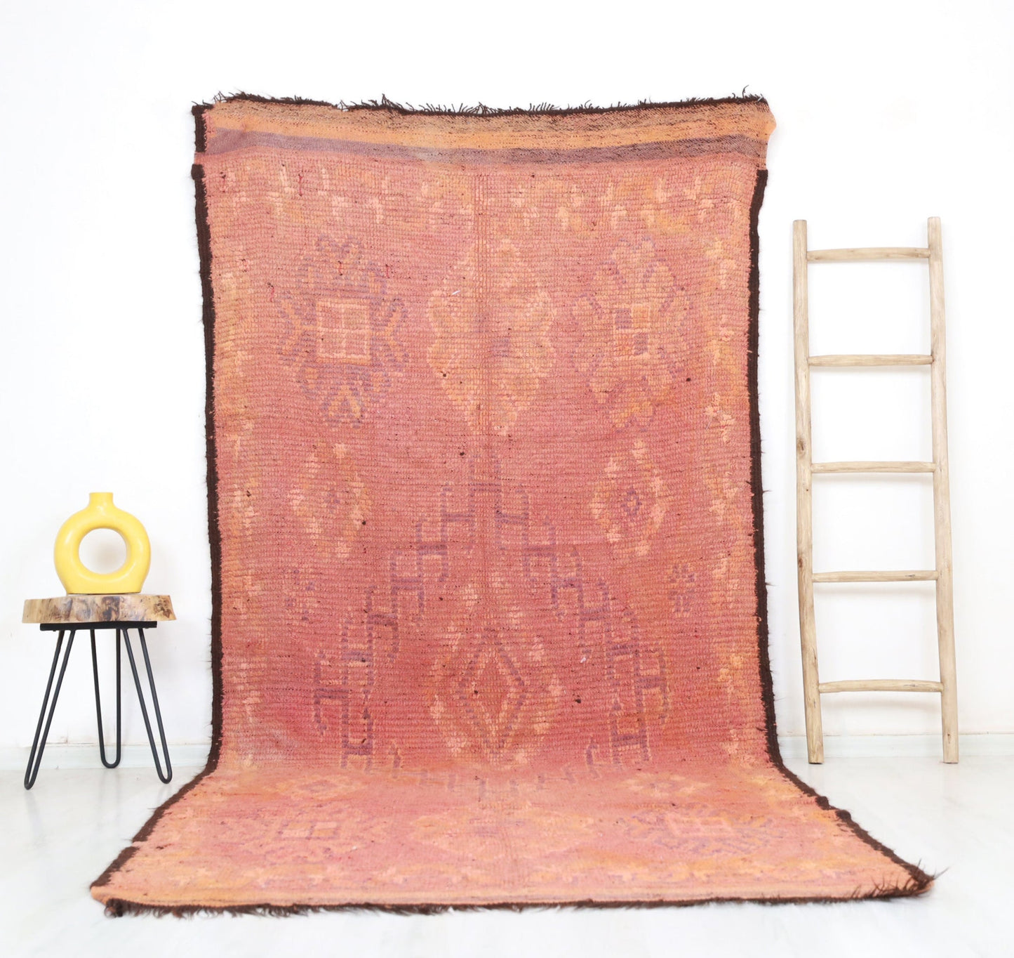 Fodi Vintage Moroccan Rug  4'9" x 10'8" - Urbann-Vibe