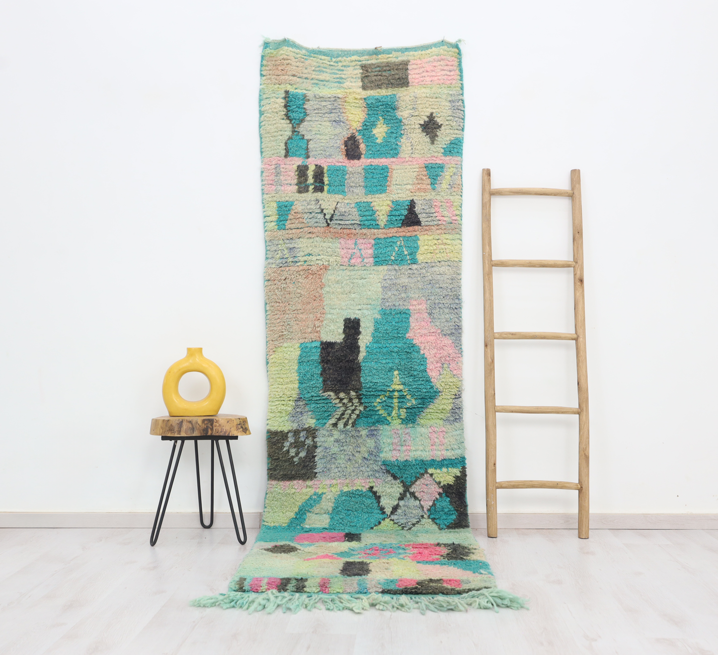 Taneflit  Moroccan Rug 2'8" x 9'5" - Urbann-Vibe