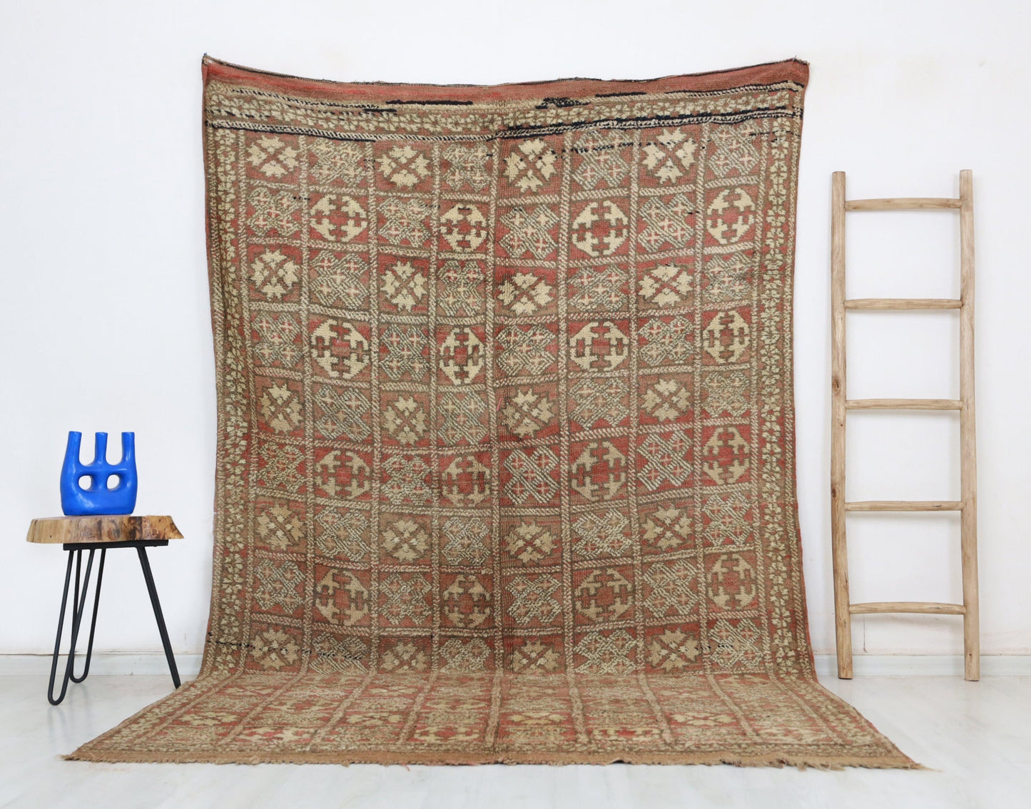 Qazia Vintage Moroccan Rug  5'9" x 9'6" - Urbann-Vibe