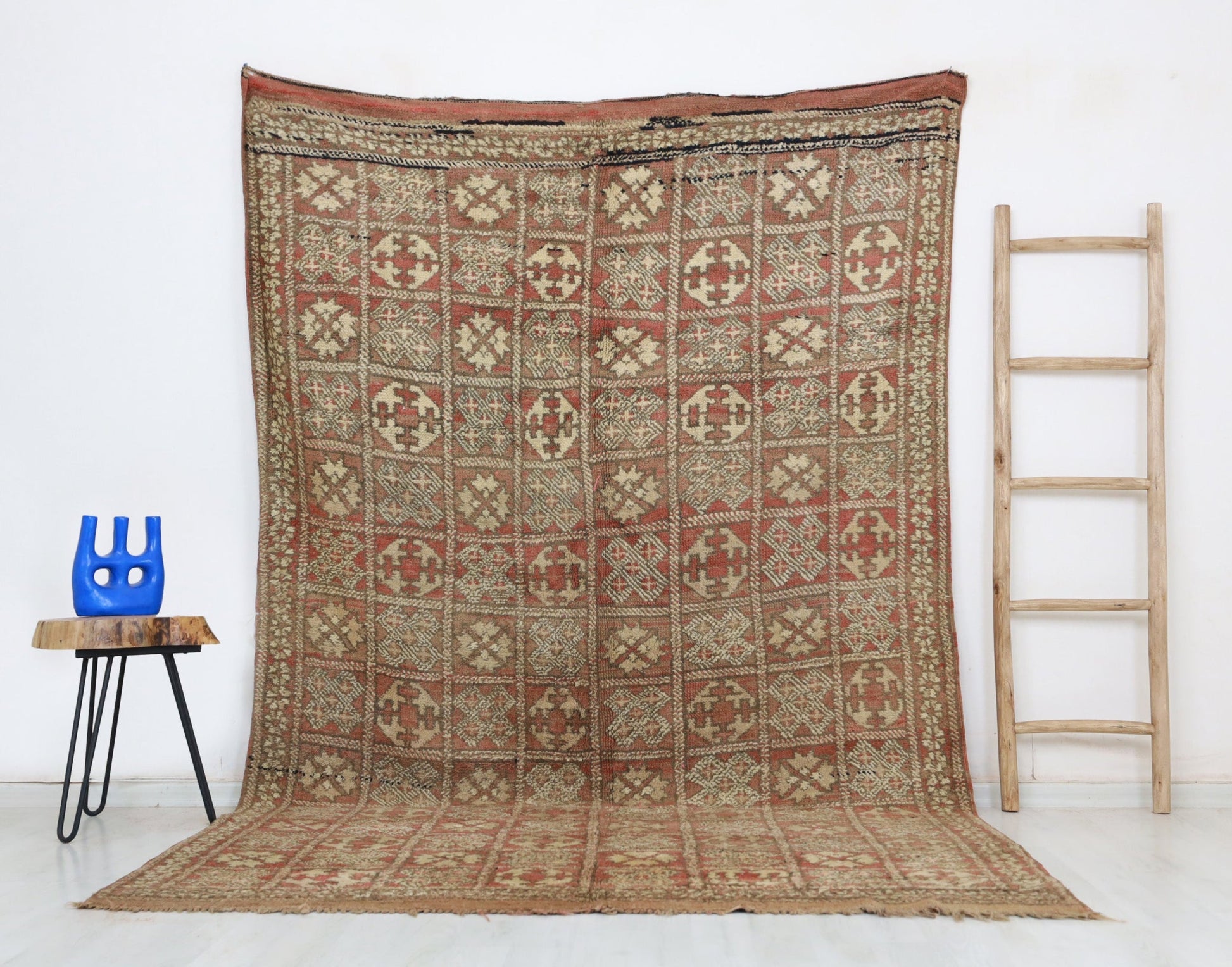 Qazia Vintage Moroccan Rug  5'9" x 9'6" - Urbann-Vibe