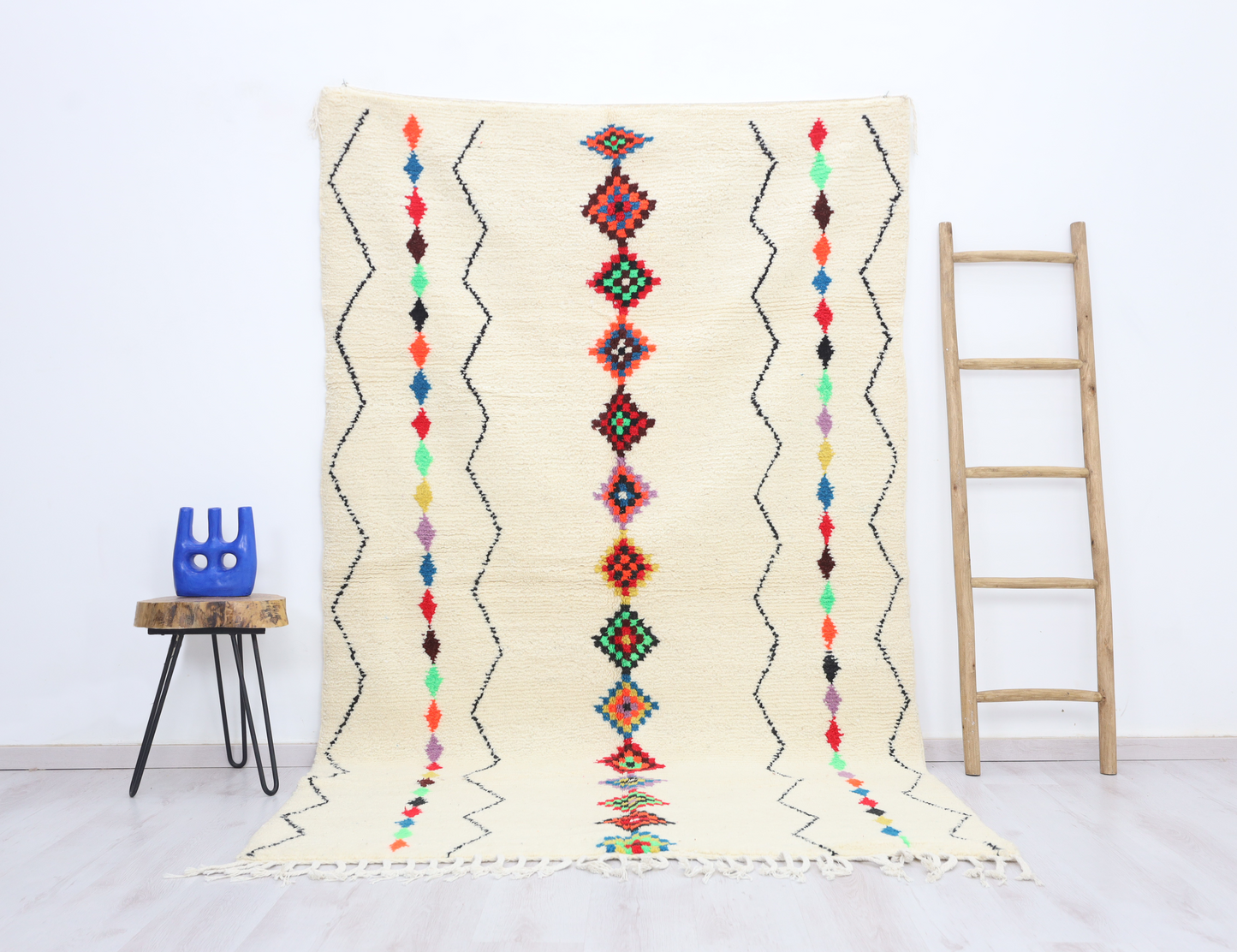 Guraya Moroccan Rug 5'4" x 8'8" - Urbann-Vibe