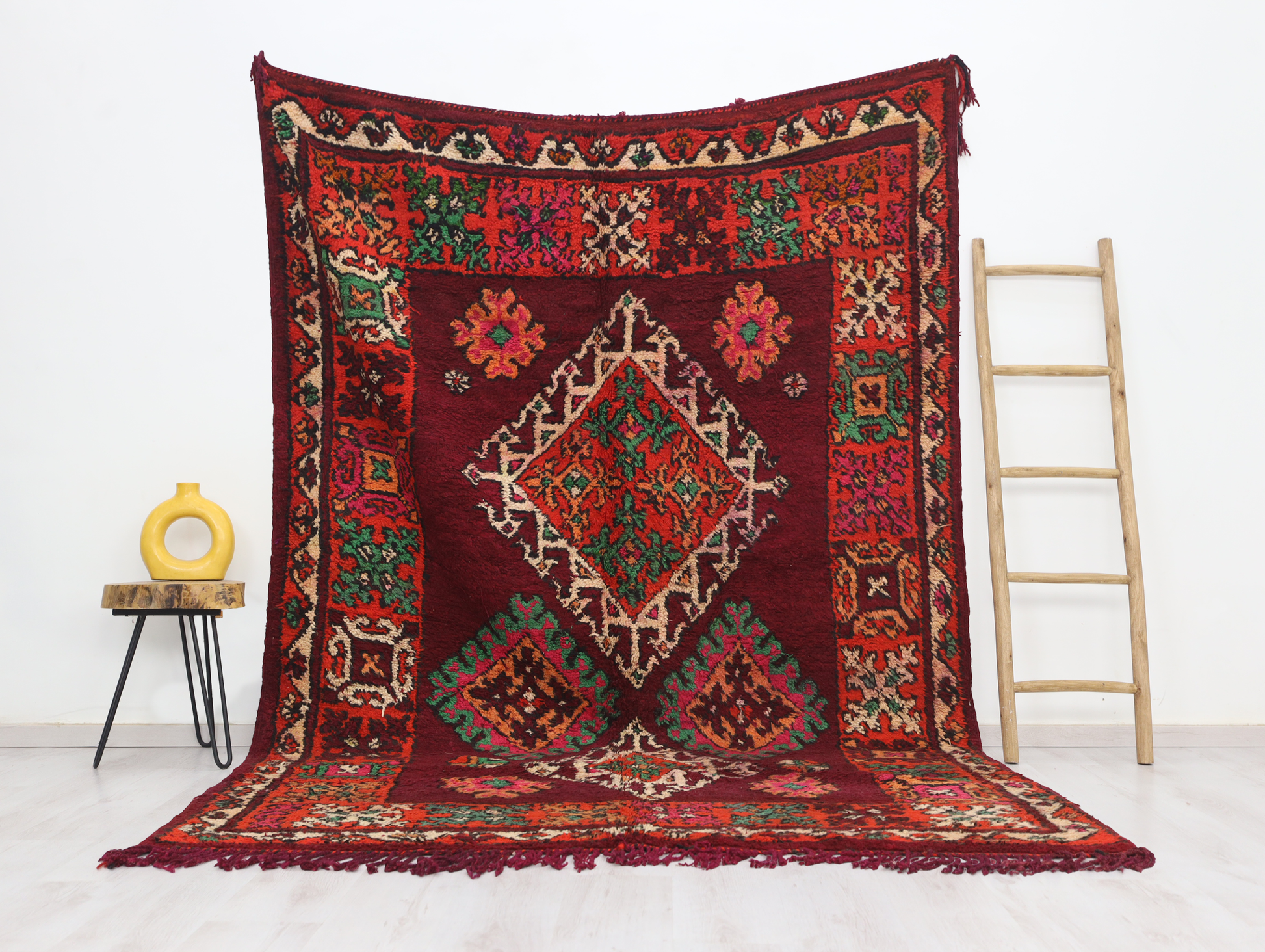 Imnayen Vintage Moroccan Rug  6'5" x 9'3" - Urbann-Vibe